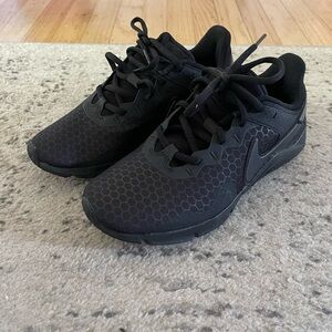 Women’s Nike Black Sneakers, Size 7.5